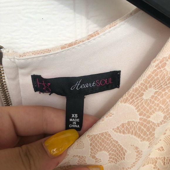 XS Off White Lace Flower Midi Dress - Picture 4 of 7